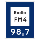 G3 Radiostation för vägtrafikinformation skylt